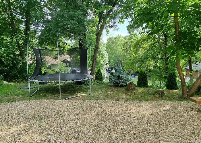 Nad Kupaliskom בית נופש Santovka